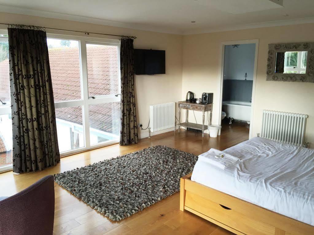 The Riverside Inn 3*